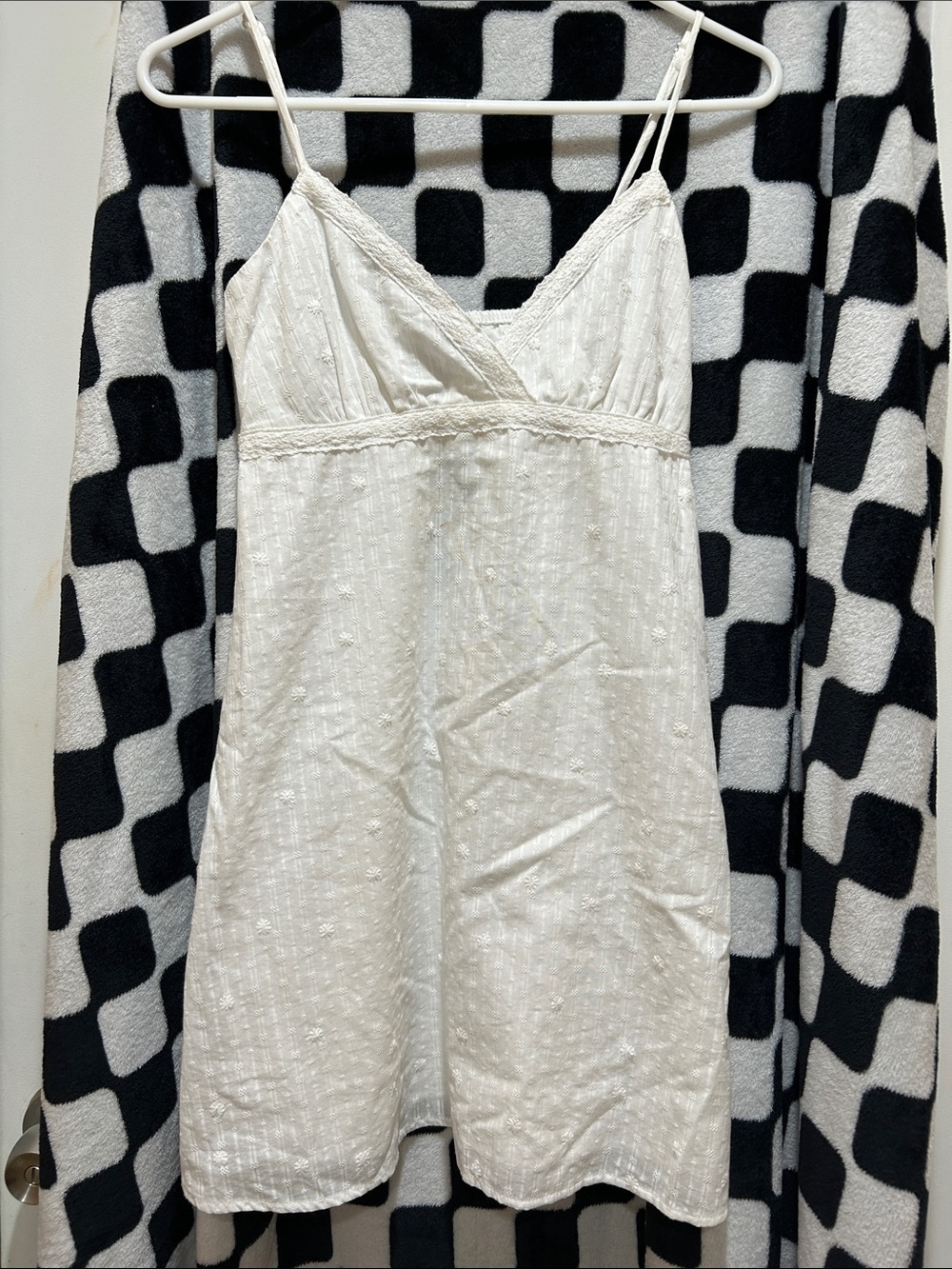 wild fable White Eyelet Lace Trim Camisole